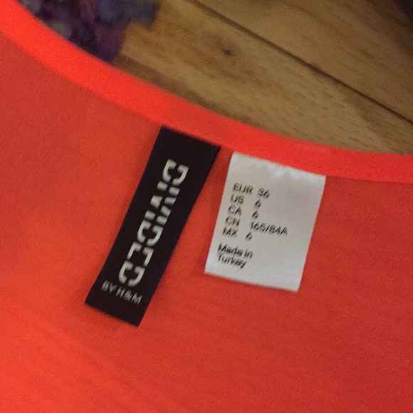 H&M’s DIVIDED sleeveless neon orange / red top - Picture 2 of 4